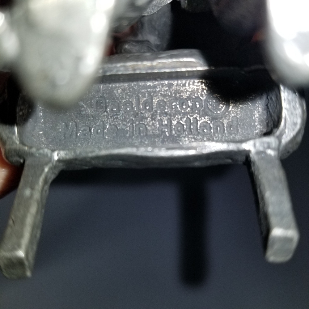 Vintage Daalderop Pewter Dutch Shoe Cobbler Figurine - Picture 10 of 10